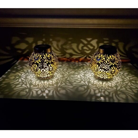 2 Pack Outdoor Solar Hanging Lantern Lights Decor Christmas Light for Garden - Picture 2 of 2